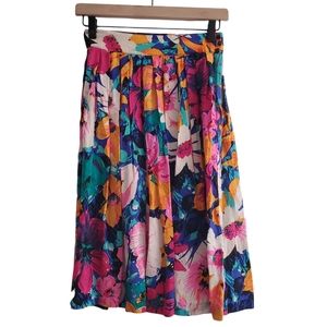 VTG Flora Kung New York 100% Silk Floral Pleated Skirt